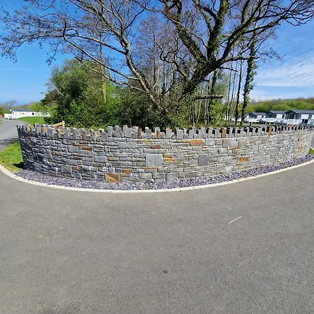 Harries Lodge Quay West Milkwood Way New Quay  Exterior photo